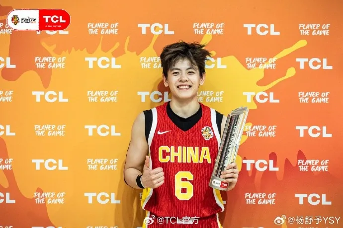 新生代女篮外线核心！杨舒予晒照：感谢经历 继续努力💪